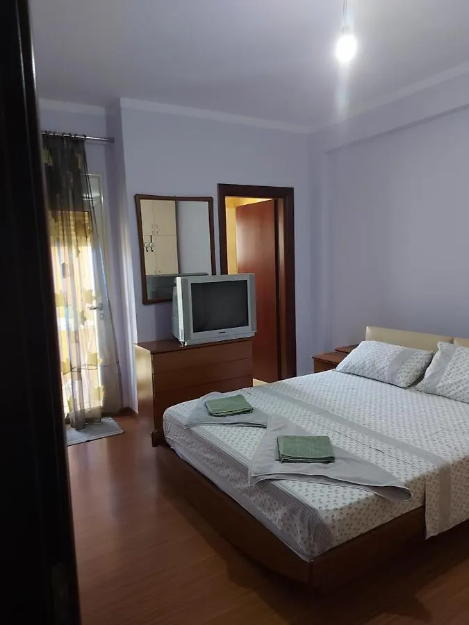 Lili'S Apartment Vlore Holiday home