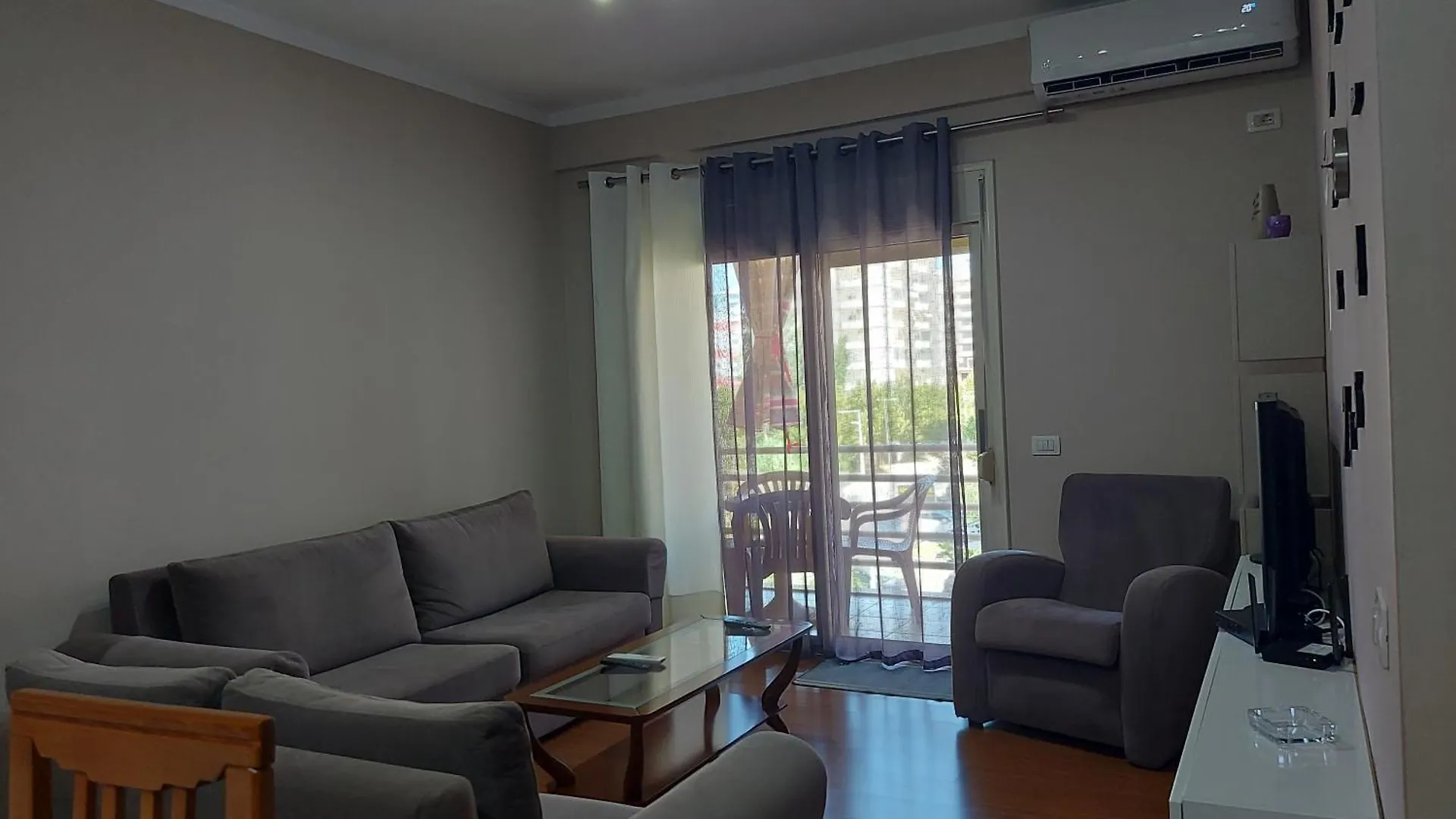 Lili'S Apartment Vlore